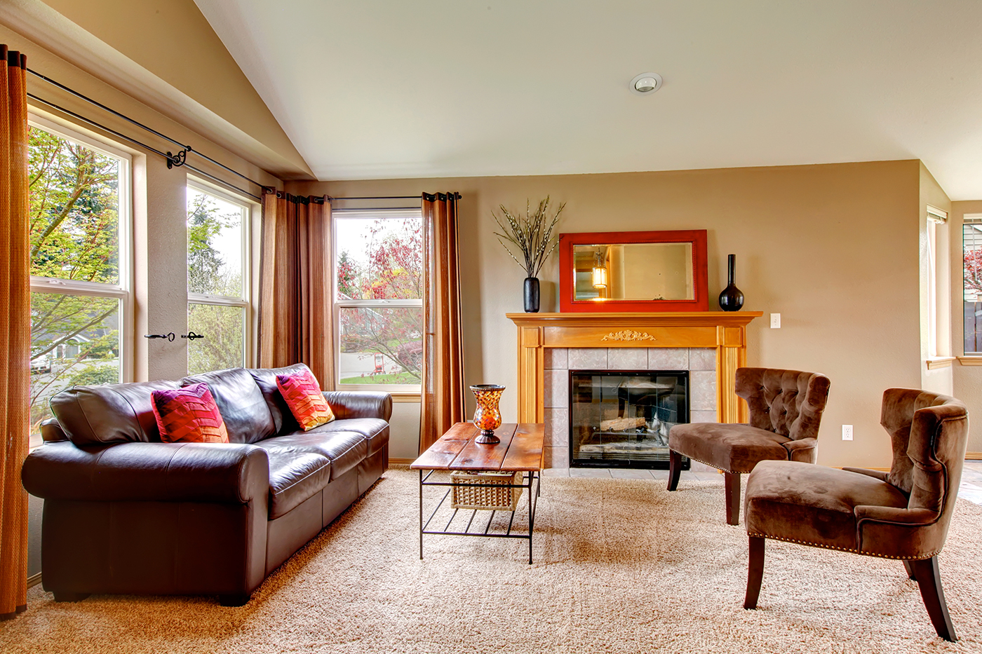 Spruce Up Your Home for Fall - bhgrelife.com